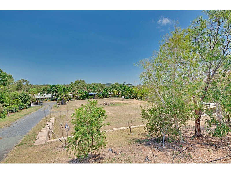 7 Fairbairn Court, Emu Park QLD 4710