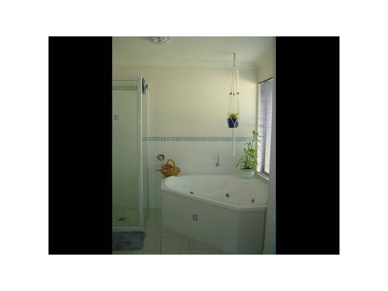 Triton Close, Zilzie QLD 4710