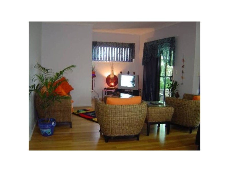 818 Scenic Hwy, Kinka Beach QLD 4703
