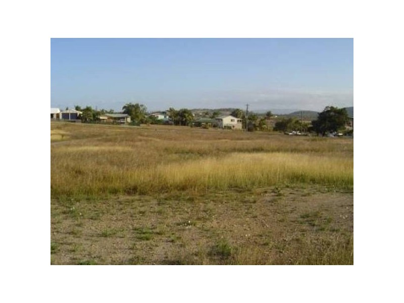 Thomas Street, Emu Park QLD 4710