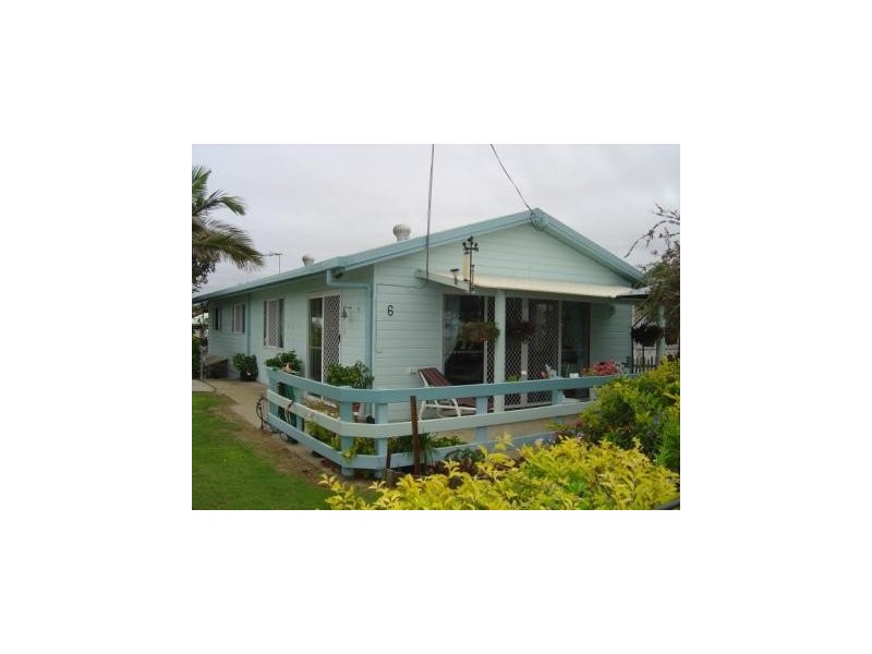 6 Schofield Parade, Keppel Sands QLD 4702