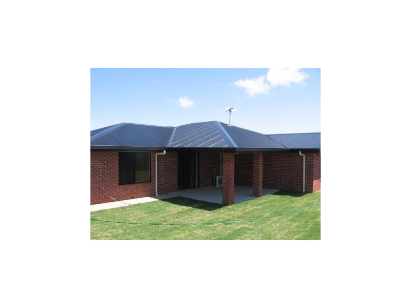 3 Patella Place, Zilzie QLD 4710