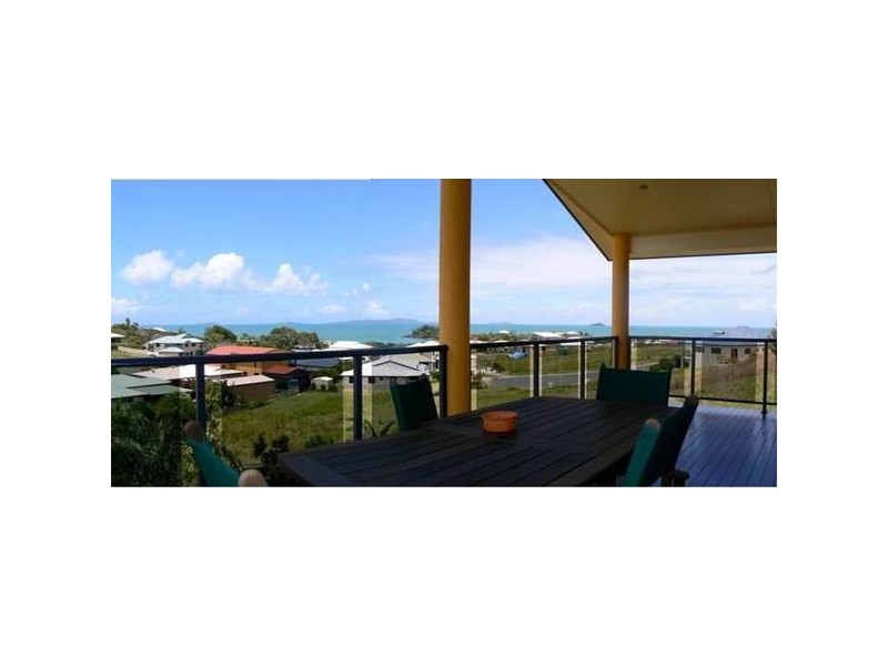 9 Paradise Way, Tanby Point, Emu Park QLD 4710