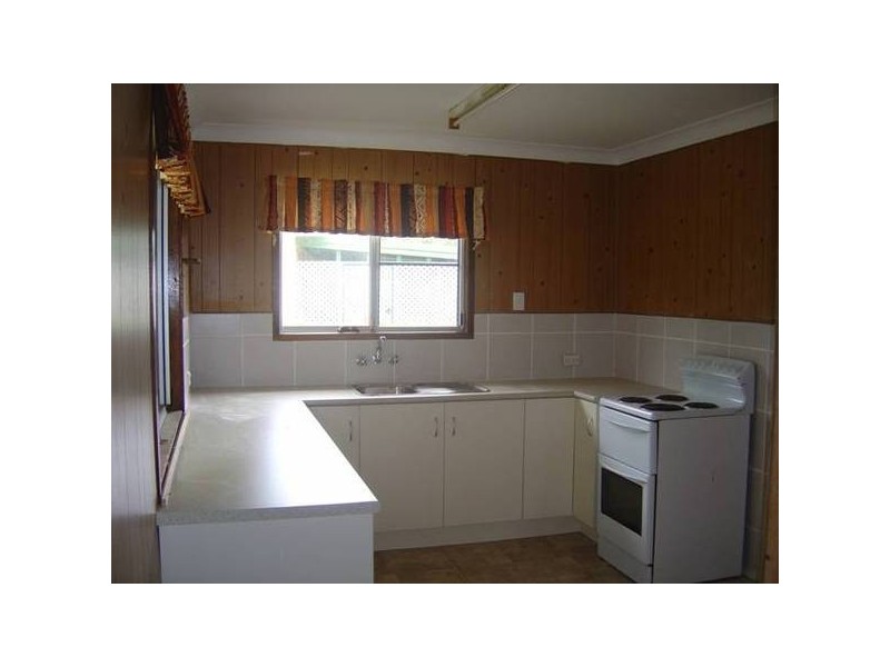 6 Arthur Street, Emu Park QLD 4710