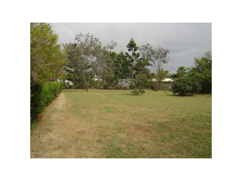 6 Arthur Street, Emu Park QLD 4710