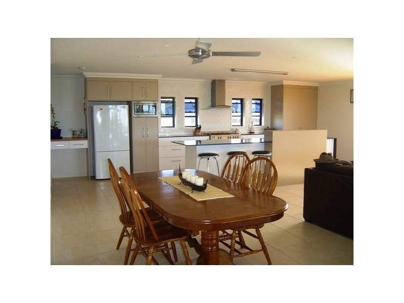 52 Paradise Way, Emu Park QLD 4710