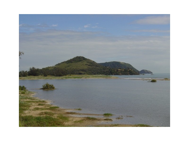 804 Scenic Hwy, Kinka Beach QLD 4703