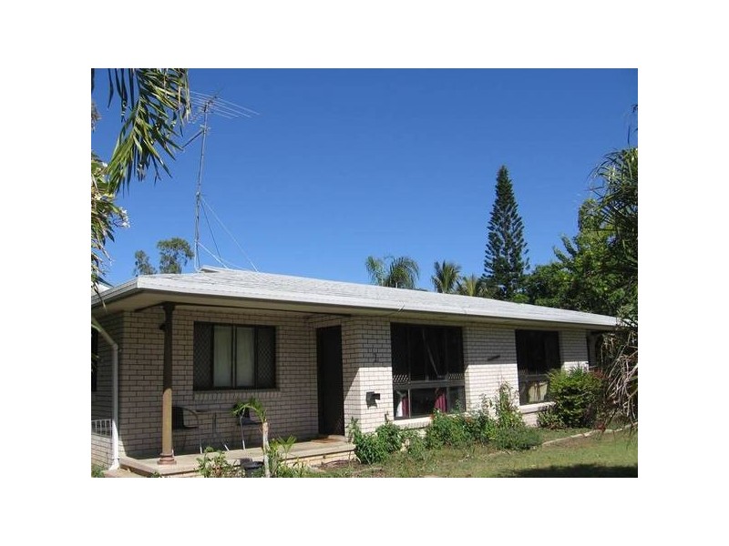 2/2 Anthea Street, Kinka Beach QLD 4703