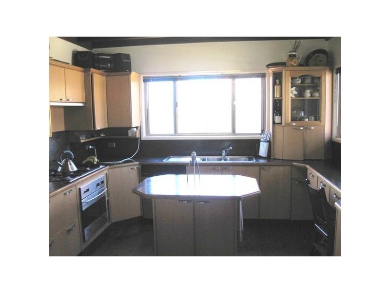 27 Larnach Street, Zilzie QLD 4710