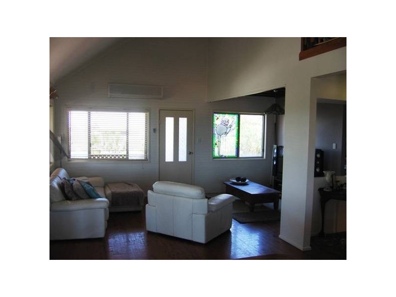 27 Larnach Street, Zilzie QLD 4710