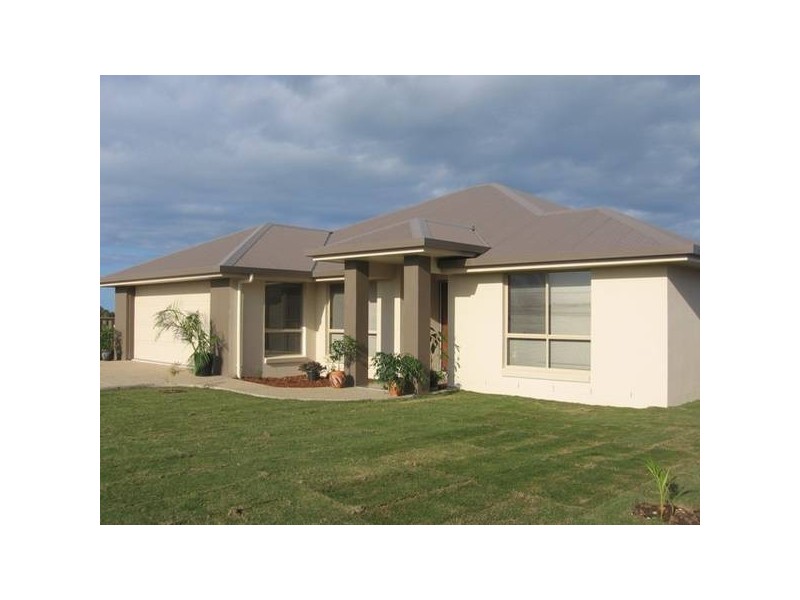 17 Forest Road, Zilzie QLD 4710