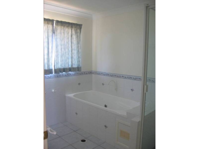 9 Nerita Avenue, Zilzie QLD 4710