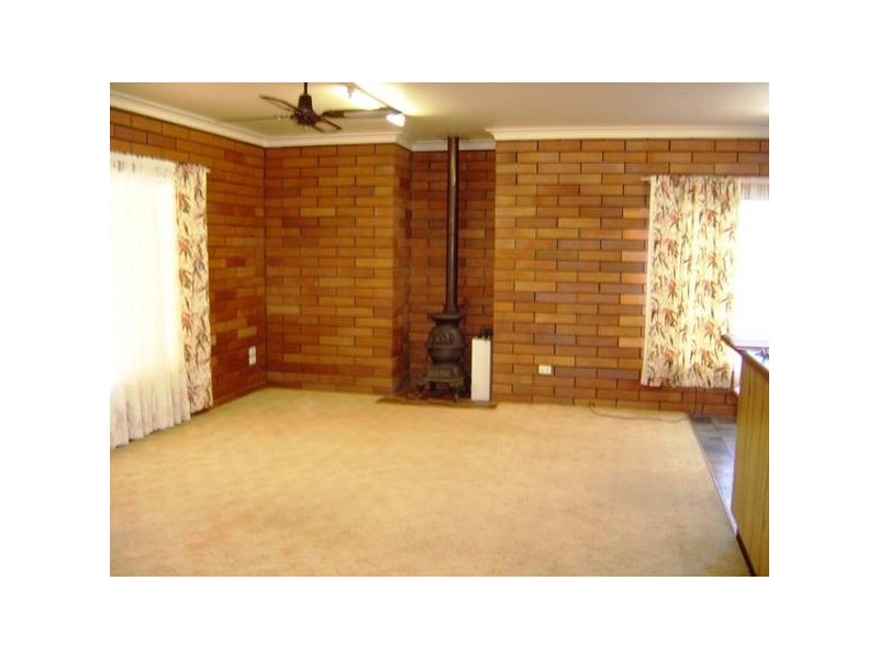 111 Cemetery Road, Cawarral QLD 4702