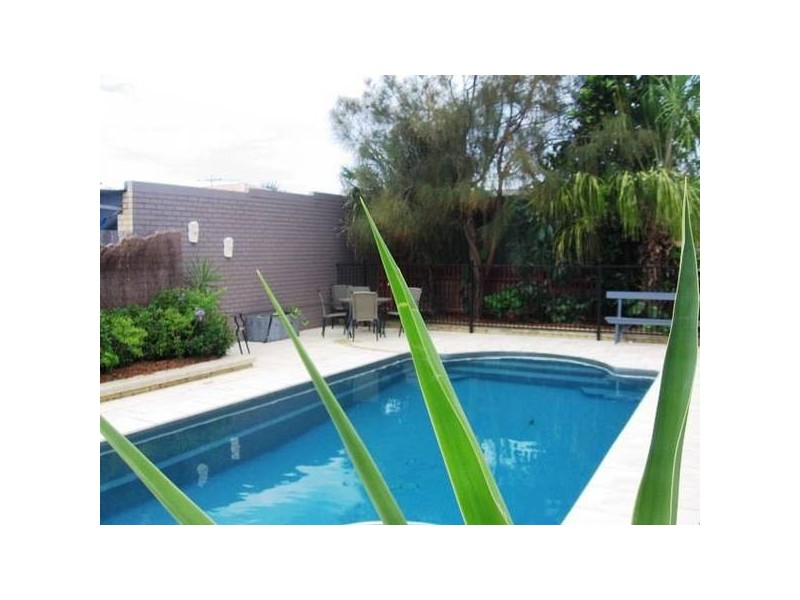 27 Larnach Street, Emu Park QLD 4710