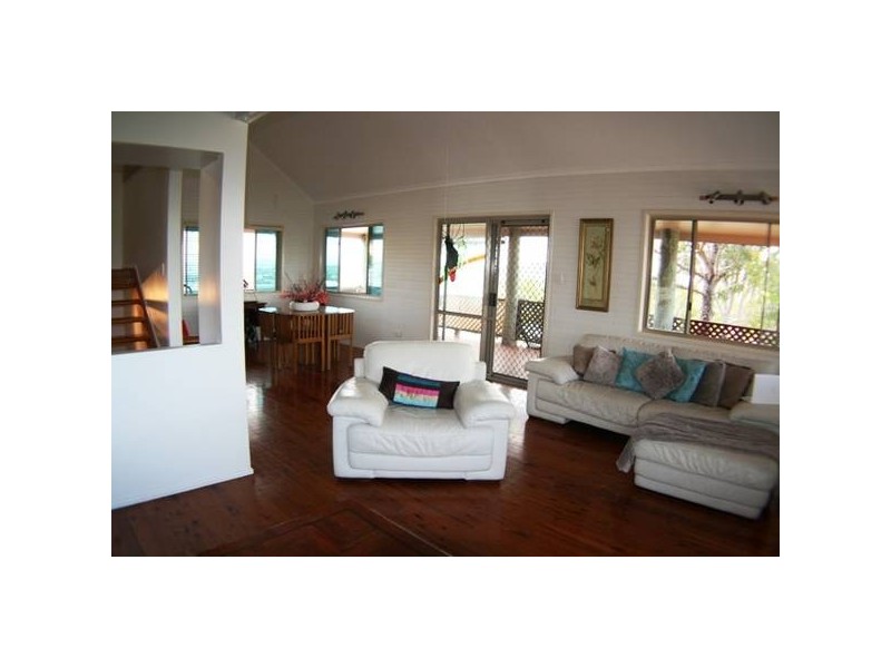 27 Larnach Street, Emu Park QLD 4710