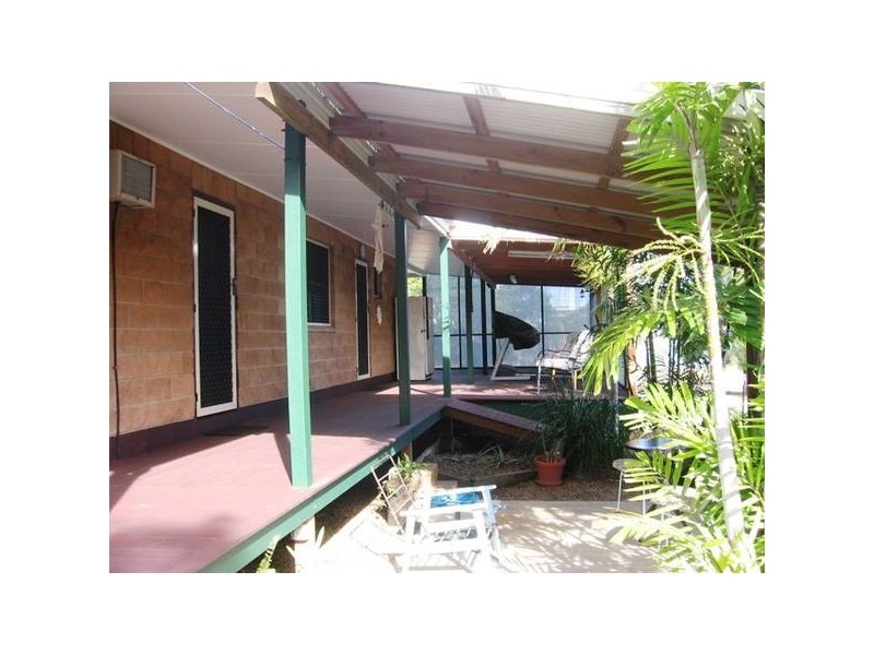 8 Nelson Street, Emu Park QLD 4710