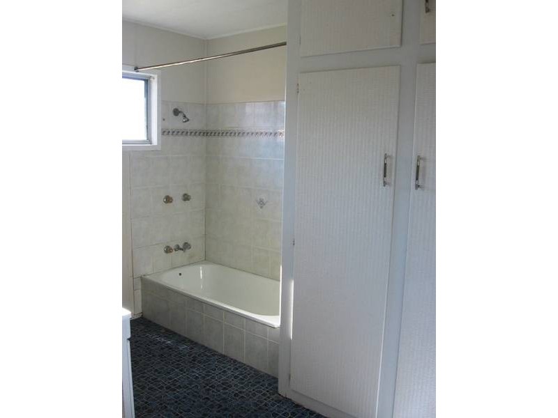 4 Ocean Street, Zilzie QLD 4710