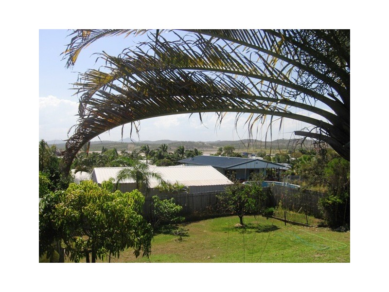 22 Singleton Street, Zilzie QLD 4710