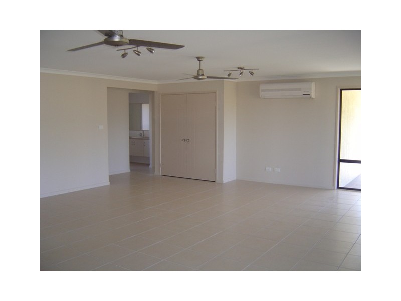 18 Amalfi Drive, Zilzie QLD 4710