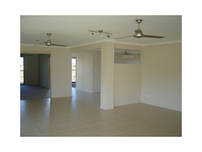 18 Amalfi Drive, Zilzie QLD 4710