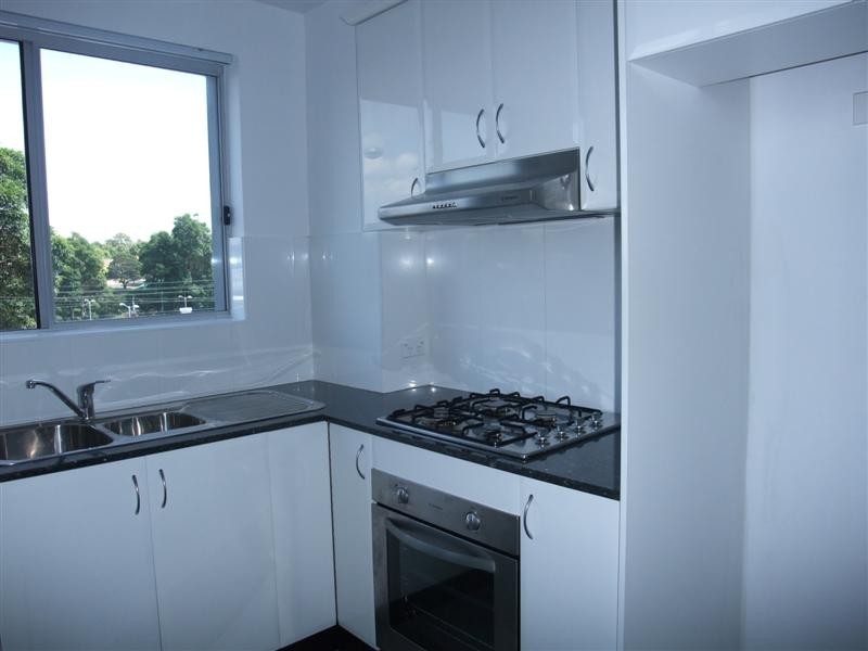 3/33 Railway Parade, Eastwood NSW 2122