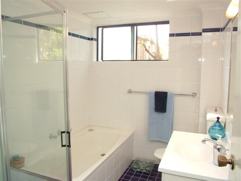 33/211 Waterloo Road, Marsfield NSW 2122