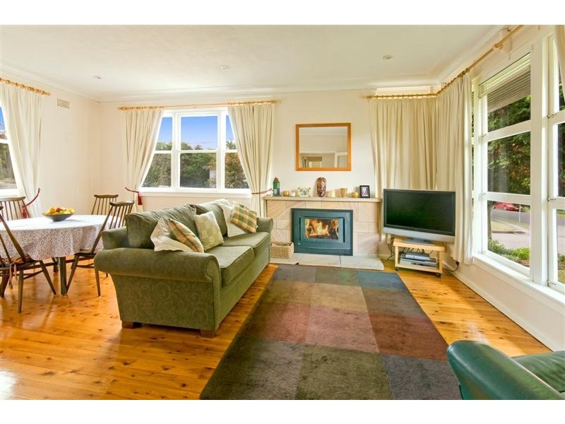 8 Richmond Street, Denistone East NSW 2112