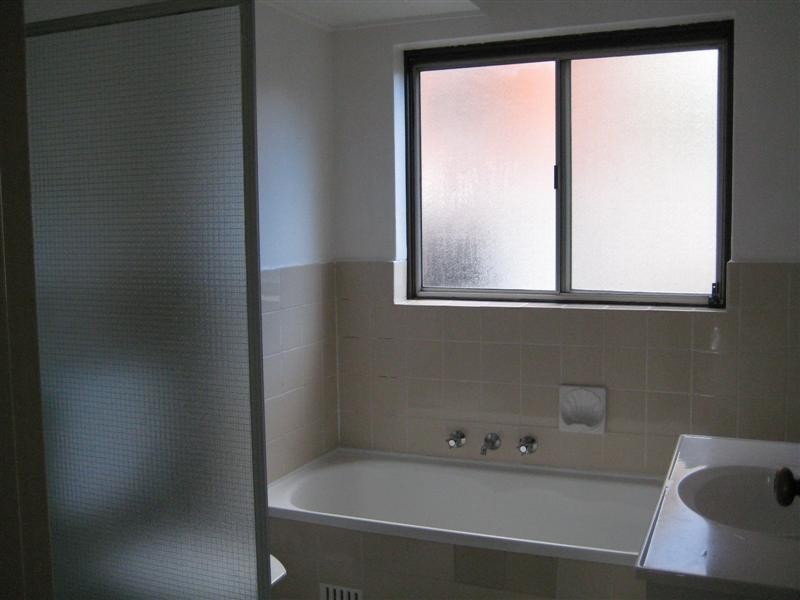 4/16 Bank Street, Meadowbank NSW 2114