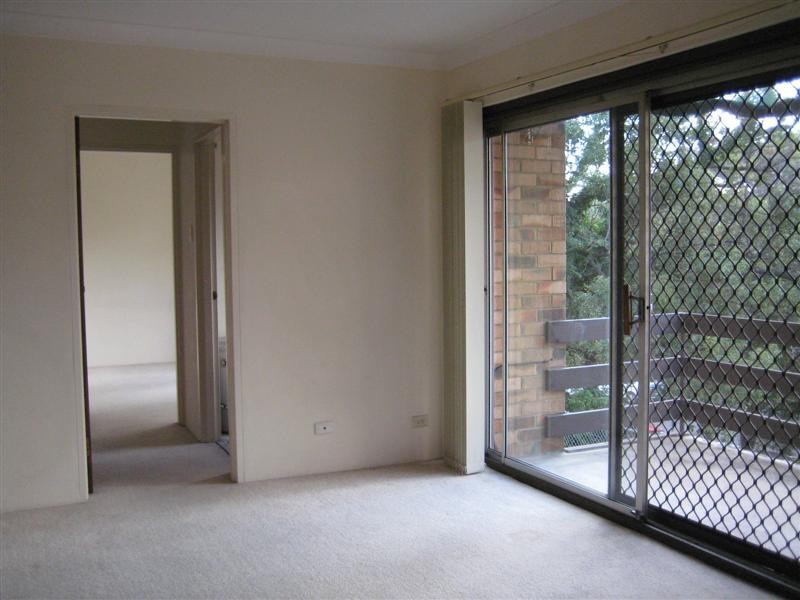 4/16 Bank Street, Meadowbank NSW 2114