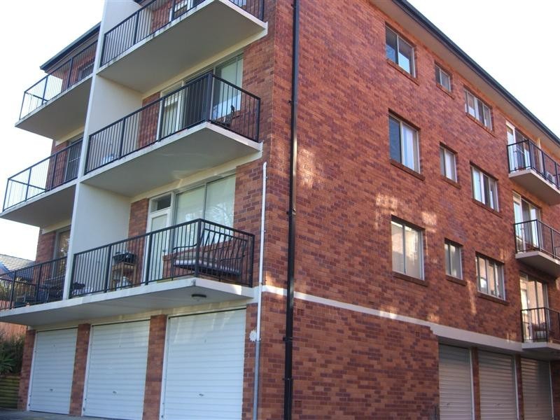 9/103 Constitution Road, Meadowbank NSW 2114