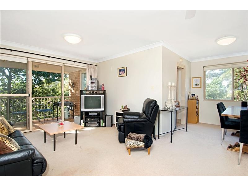 8/1-11 Lancaster Drive, Marsfield NSW 2122