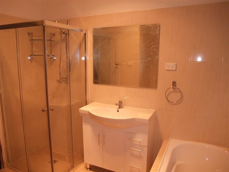 100 East Parade, Denistone NSW 2114