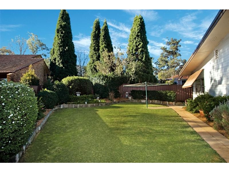 8 Woodvale Avenue, North Epping NSW 2121