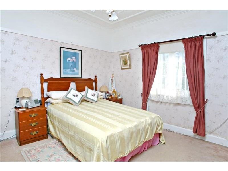 64 East Parade, Eastwood NSW 2122