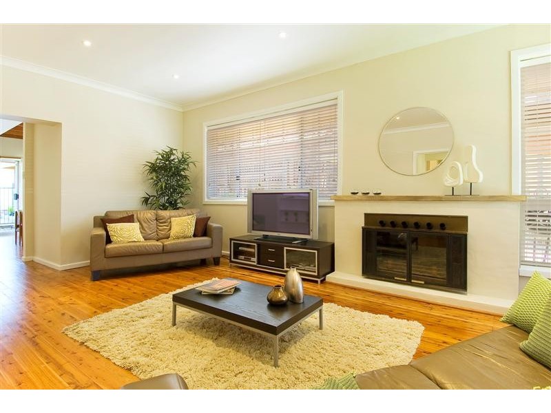 1 Maycock Street, Denistone East NSW 2112