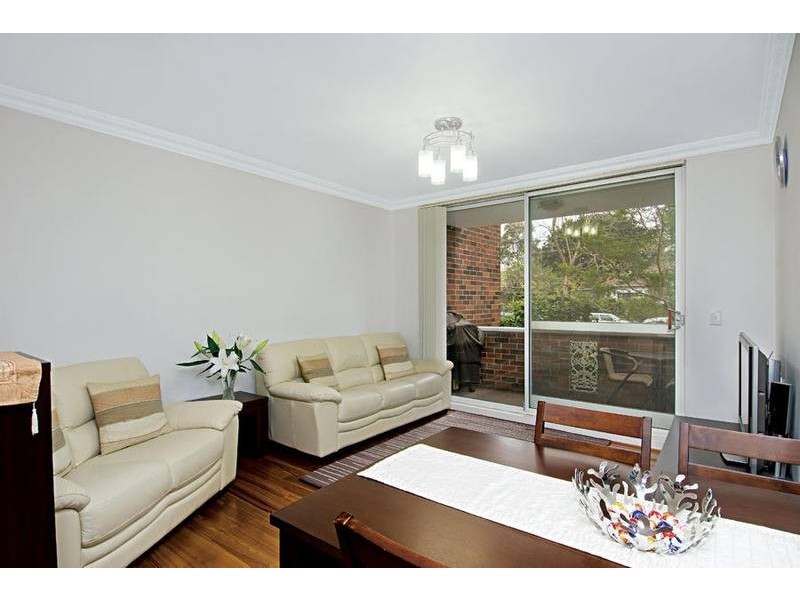 2/207 Waterloo Road, Marsfield NSW 2122