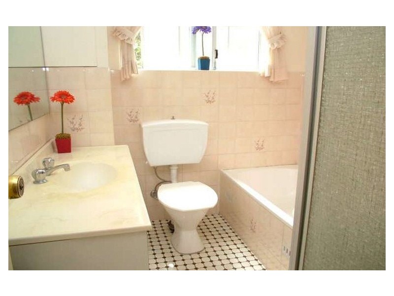 2/37 Doomben Avenue, Eastwood NSW 2122