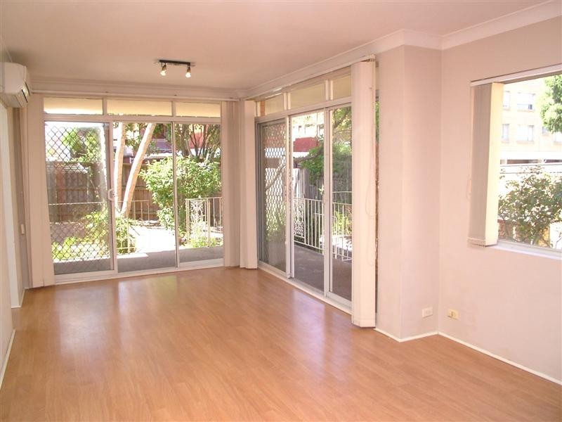 2/17 May Street, Eastwood NSW 2122