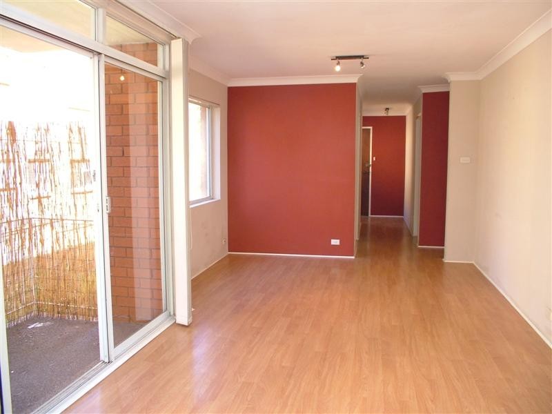 2/17 May Street, Eastwood NSW 2122