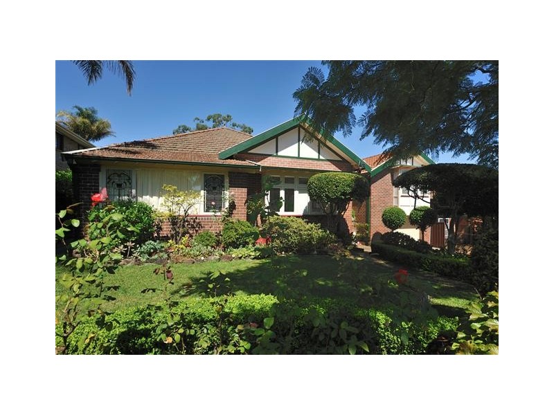 7 Marlow Avenue, Denistone NSW 2114