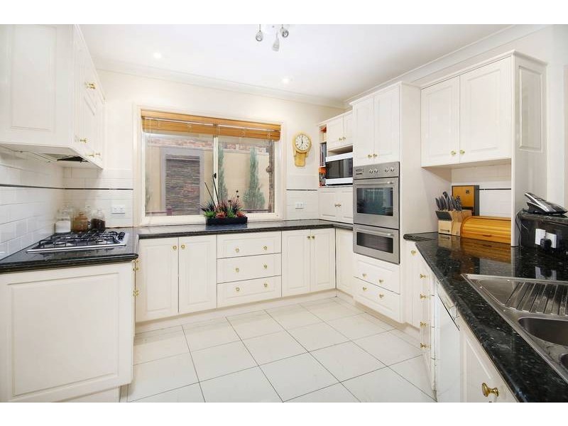 36 Sandhurst Crescent, Glenhaven NSW 2156