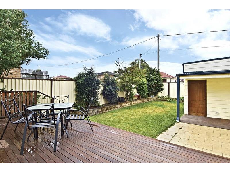 18 Bradman Street, Merrylands NSW 2160