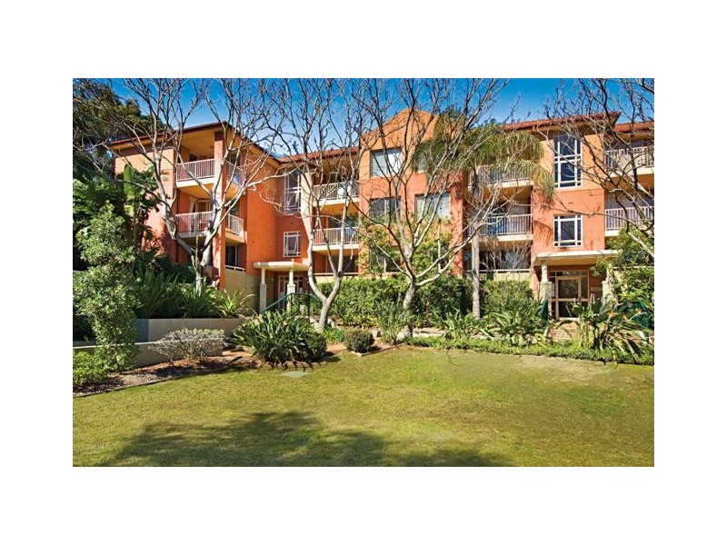 2/1-11 Lancaster Dr, Marsfield NSW 2122