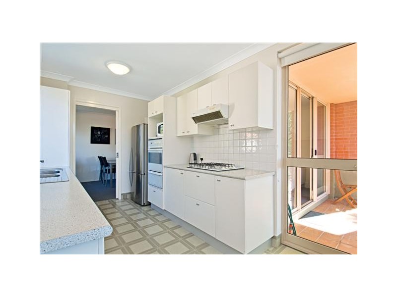 2/1-11 Lancaster Dr, Marsfield NSW 2122