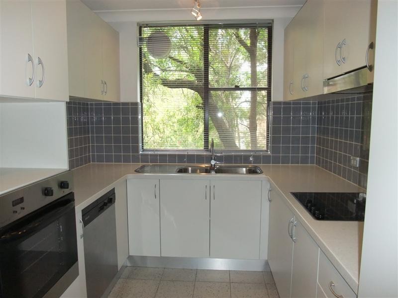 2/31 Fontenoy Road, Macquarie Park NSW 2113