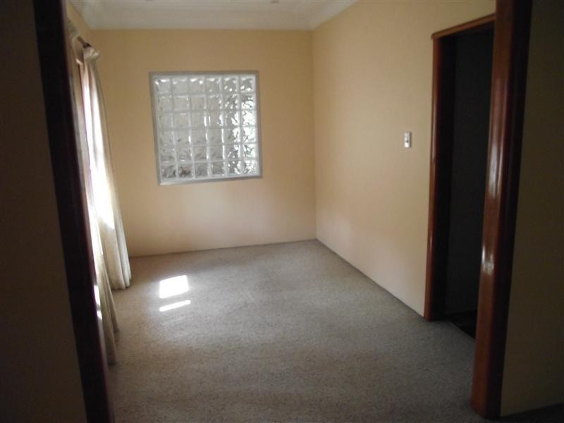 8 Darvall Road, Eastwood NSW 2122