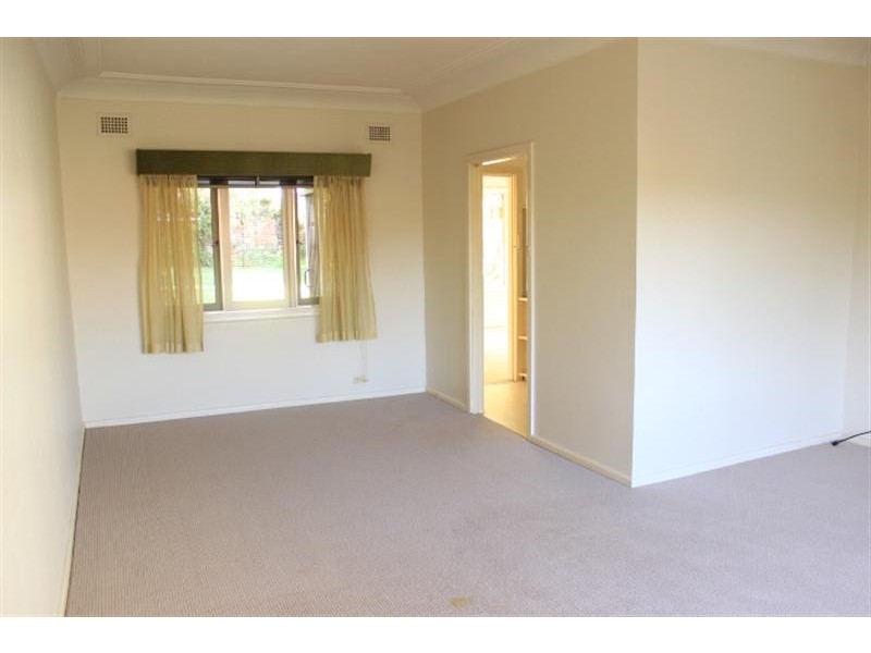 33 Ronald Avenue, Ryde NSW 2112