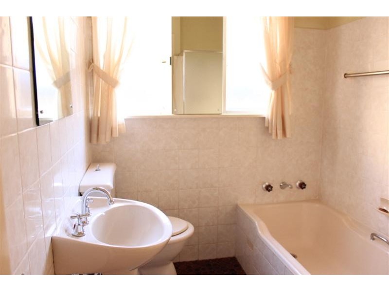 33 Ronald Avenue, Ryde NSW 2112