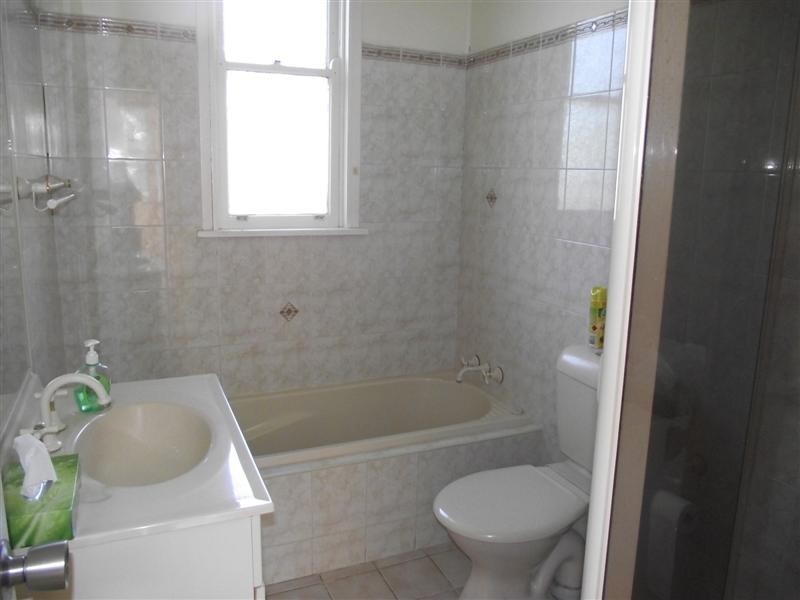 8A Oldfield Road, Seven Hills NSW 2147