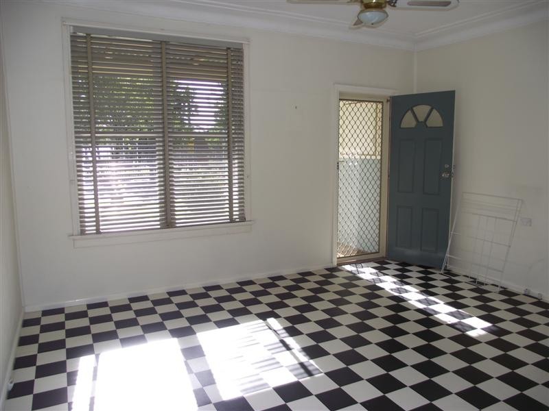 8A Oldfield Road, Seven Hills NSW 2147